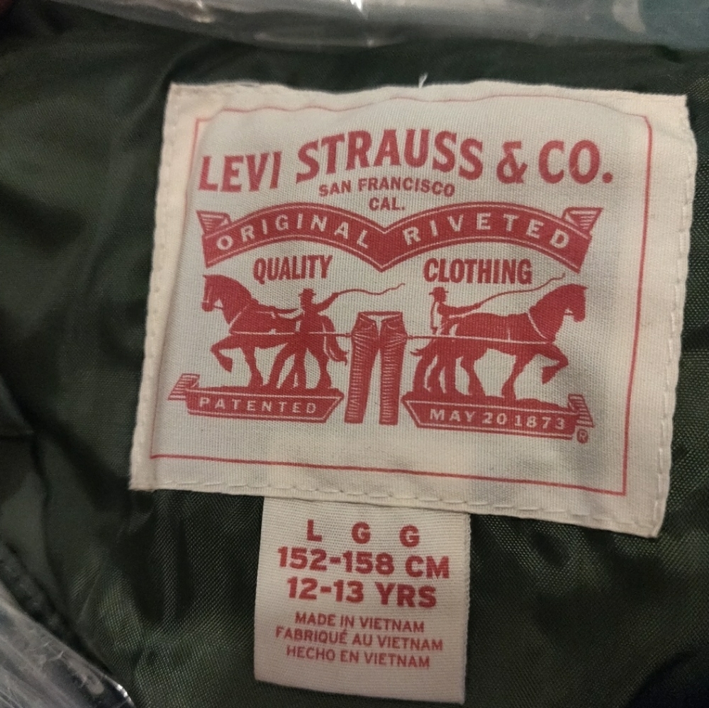 Levi's roket water resistant puffer jacket - Picture 8 of 8